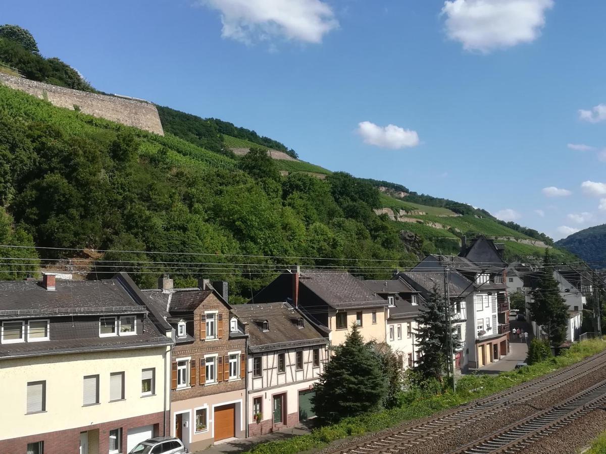 Pension Milberg Assmannshausen Rüdesheim am Rhein Buitenkant foto