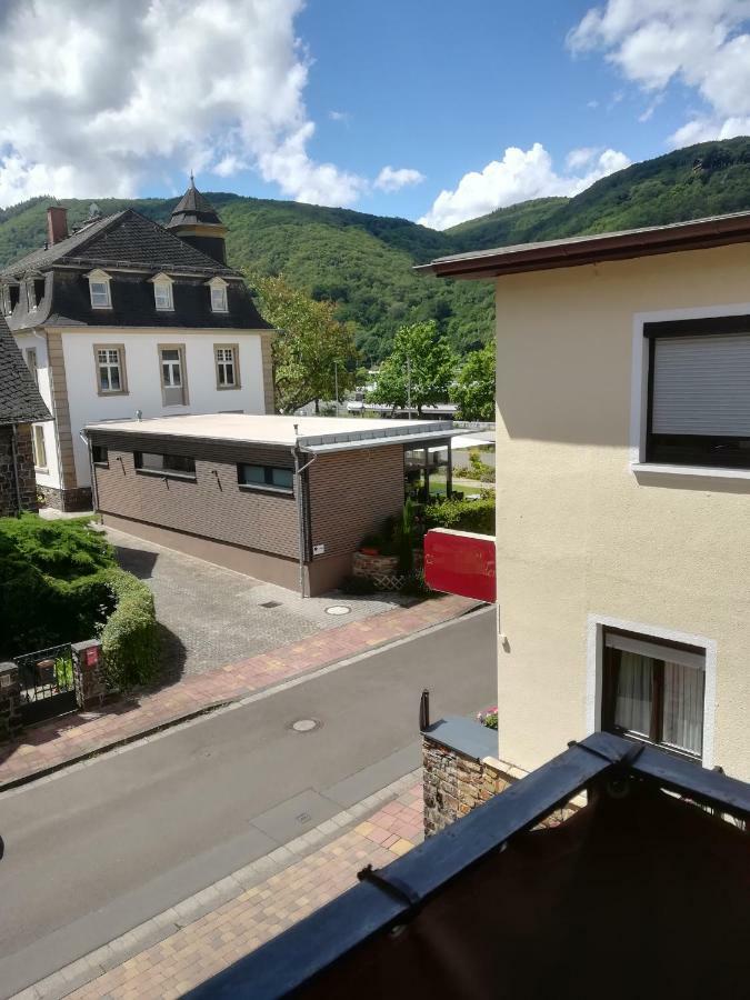 Pension Milberg Assmannshausen Rüdesheim am Rhein Buitenkant foto